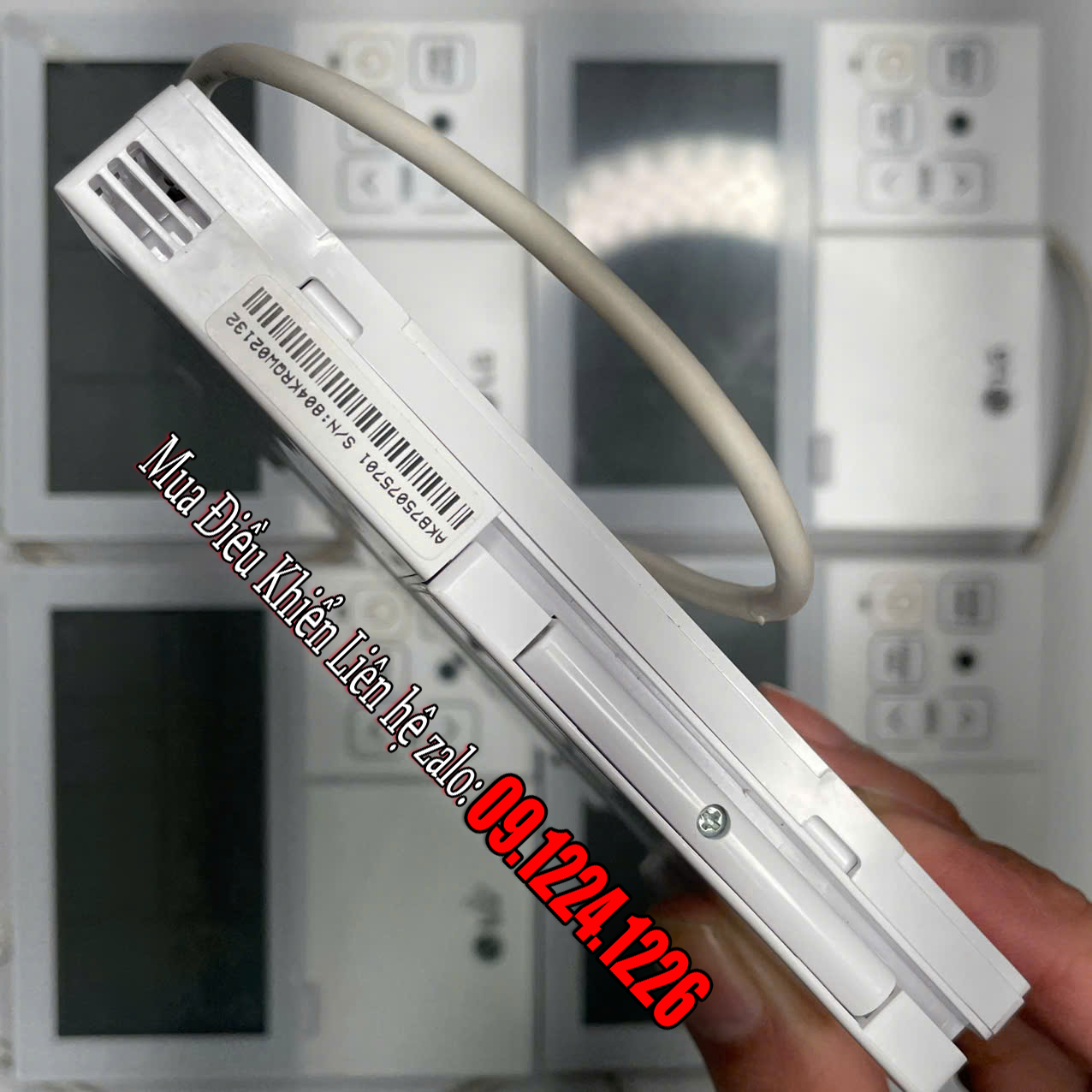 Điều khiển điều h&ograve;a LG &Acirc;m trần PREMTB001
